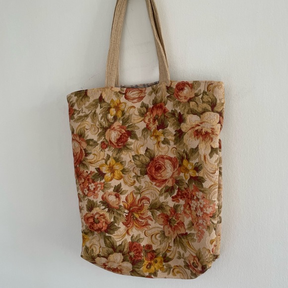 Retro Grandma’s Eco Fabric Bag - Picture 3 of 5